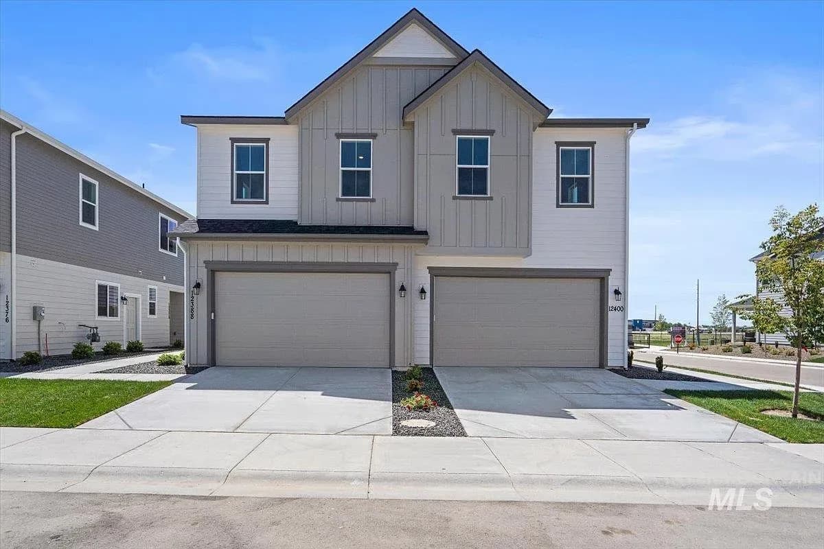 gated townhome short term rental property star idaho